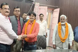 प्रतापगढ़: दो किसानों ने ऑटोमेटिक टेस्टिंग ट्रैक के रास्ते के लिए दान की जमीन