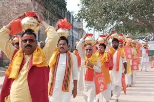 अयोध्या: दिन में अनुष्ठान, शाम को पांच करोड़ घरों में सजेगी दीपमाला