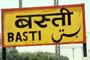 बस्ती: लक्ष्मी पूजा के लिए प्रतिमा ले जाते समय मस्जिद पर गिरा गुलाल, दो समुदायों में जमकर चले लाठी-डांडे