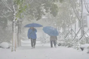 चीन में शीत लहर को लेकर येलो अलर्ट जारी, तापमान छह से 10 डिग्री सेल्सियस तक गिरने की संभावना