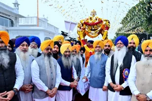 प्रकाश पर्व पर श्री अकाल तख्त साहिब से निकाला गया नगर कीर्तन 