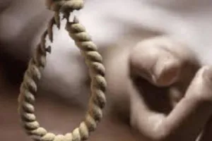 लखनऊ: सातवीं की छात्रा का फंदे से लटका मिला शव, हत्या की आशंका