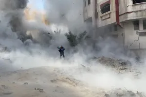 Israel-Hamas War: युद्ध के कारण उत्तरी गाजा हो रहा खाली, दक्षिण में गहराया मानवीय संकट