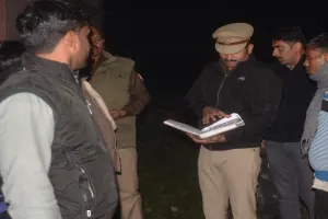 संभल : खड़ी बाइक को ट्रैक्टर-ट्राली ने मारी टक्कर, युवक की मौत 