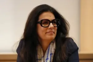 दुनिया की सबसे अमीर महिला लेखक जिसने रईसी में अडानी और अंबानी को छोड़ दिया पीछे, जानिए कौन हैं  वो...