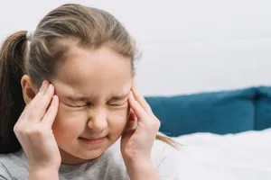 हेडफोन दे रहा 'माइग्रेन' को न्योता...बच्चे भी हो रहे बेदर्द दर्द का शिकार, जानिए डॉक्टर की राय