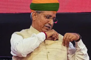 अपने संविधान के कारण ही विपरीत परिस्थितियों से बाहर निकला भारत: मेघवाल 