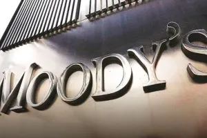 असुरक्षित बैंक ऋण पर जोखिम भार बढ़ाना सही कदम: मूडीज 