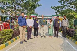 मॉडल स्कूल के रूप में शिक्षकों ने अपने प्रयास से बदल दी सरकारी स्कूल की तस्वीर, देखकर हैरान रह गये एडी बेसिक