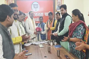 बाराबंकी: विद्यालयों में कैंप लगाकर वोटर बढ़ाएगी भाजपा, एक लाख बीस हजार नए मतदाता बनवाने का रखा लक्ष्य 