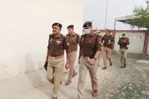 नशेबाज पिता का विरोध करना पुत्र को पड़ा भारी, पहले पीटा फिर रस्सी से गला घोंटकर कर दी हत्या