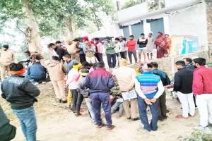 गोंडा: दीवार से टकरायी बेकाबू बाइक, बाप-बेटे की दर्दनाक मौत