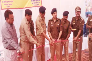 अयोध्या: यातायात नियमों के पालन की शपथ के साथ शुरू हुआ माह, SSP ने जनता को दिया यह संदेश