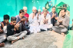 World Cup 2023 : अमरोहा में टीम इंडिया की जीत के लिए दरगाह पर की गई दुआ