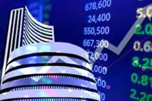 घरेलू बाजारों में शुरुआती कारोबार में तेजी, सेंसेक्स 305.44 अंक चढ़ा