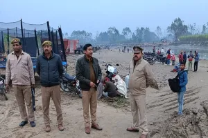 मुरादाबाद : कार्तिक पूर्णिमा पर श्रद्धालुओं की सुरक्षा में मुस्तैद रही पुलिस