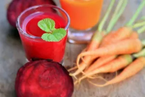 सर्दियों में बेहद फायदेमंद है गाजर और चुकंदर का जूस, जानें रोजाना इसे पीने के फायदे 