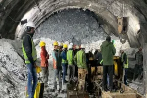 उत्तरकाशी सुरंग हादसा: टनल में फंसे श्रमिकों को सुरक्षित निकालने के प्रयास लगभग अंतिम चरण में,  45 मीटर तक ड्रिलिंग पूरी