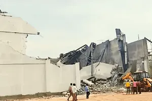 तेलंगाना: निर्माणाधीन स्टेडियम की दीवार गिरी; दो मजदूरों की मौत, सात घायल