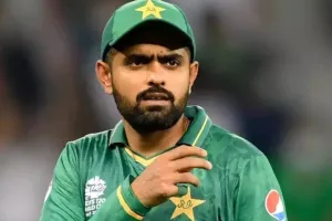 टीवी पर राय देना आसान, कप्तानी से मेरी बल्लेबाजी प्रभावित नहीं हुई: बाबर आजम 