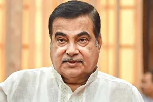 तेलंगाना की प्रगति के लिए 'परिवारवाद' को जड़ से उखाड़ फेंकना चाहिए: नितिन गडकरी 