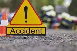 बलिया : सड़क हादसे में एक महिला की मौत, दो घायल 