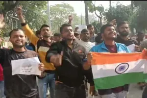 गोंडा: यूपी पुलिस भर्ती में आयु सीमा को लेकर सामान्य वर्ग के युवाओं का फूटा गुस्सा‌, निकाला मार्च, सौंपा ज्ञापन, video 