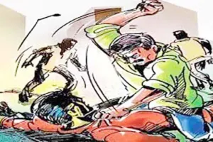 बहराइच: बाइक टकराने पर दो समुदाय में हुई हिंसक झड़प, चले धारदार हथियार, छह घायल, हड़कंप