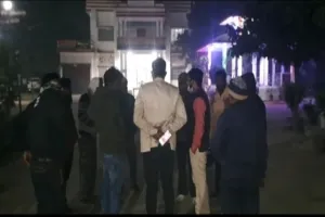 रायबरेली: जच्चा-बच्चा की मौत पर परिजनों ने किया हंगामा, देखें Video