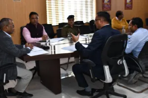 रुद्रपुर: पंतनगर एयरपोर्ट की सुरक्षा के लिए लगायी जाए एक प्लाटून पीएसी: डीएम