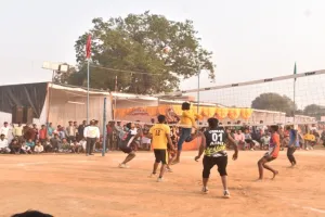 बाराबंकी महादेवा महोत्सव: गोंडा को हराकर टिकरा उस्मा ने जीता वॉलीबॉल का फाइनल मुकाबला