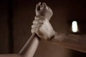 लखनऊ रेजीडेंसी लेसा में तैनात अधिशासी अभियंता पर महिला कर्मचारी से अश्लीलता करने का शिकायती पत्र हुआ वायरल 