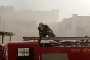 SGPGI Lucknow Fire: बहन ओटी में बेहोश थी, डॉक्टर छोड़ कर भाग गए, पीड़ित भाई ने मुख्यमंत्री से लगाई न्याय की गुहार