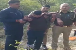 बाराबंकी डकैती : माल बरामद करने के दौरान पुलिस और बदमाशों में मुठभेड़, दो इनामी गिरफ्तार 