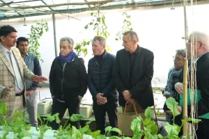 रुद्रपुर: फ्रांसीसी दल ने ली बायोटेक्नोलॉजी शोध कार्यों की जानकारी