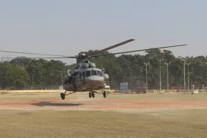 PM Modi varanasi visit : सेना के हेलीकाप्टर ने किया दौरा, चप्पे-चप्पे पर कैमरे से होगी निगरानी   
