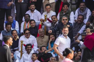 VIDEO: संसद परिसर में TMC सांसद द्वारा अपनी नकल करने पर भड़के राज्यसभा के सभापति, बताया शर्मनाक