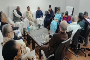 विपक्षी दलों के नेताओं ने संसद के शीतकालीन सत्र के लिए की रणनीति पर चर्चा 