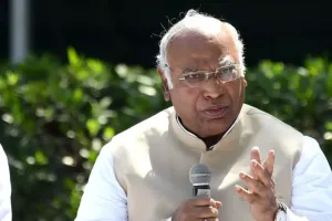 मल्लिकार्जुन खरगे ने कर्नाटक में सूखे से राहत के लिए केंद्र से की 18,171 करोड़ रुपये जारी करने की मांग 