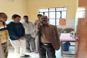 मुख्यमंत्री जन आरोग्य मेला में गायब मिली आशा, आंगनबाड़ी और एएनएम - रोका वेतन