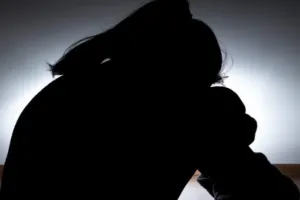 कानपुर: कक्षा छह की छात्रा संग स्कूल वैन चालक ने रास्ते में गाड़ी रोक कर किया दुष्कर्म, प्रिंसिपल और तीन शिक्षिकाओं के विरुद्ध केस दर्ज 