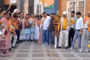 Election 2023 : तीन राज्यों में अच्छे प्रदर्शन पर कानपुर में जश्न, प्रकाश पाल बोले- सेमीफाइनल देख लिया अब फाइनल की बारी