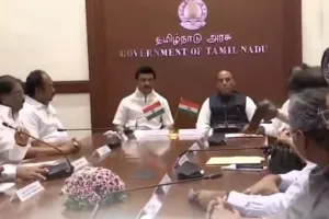 CM स्टालिन ने रक्षा मंत्री राजनाथ सिंह से अधिक से अधिक संख्या में हेलीकॉप्टर तैनात करने का किया आग्रह 