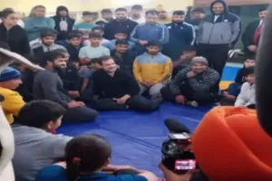 चंडीगढ़:  राहुल गांधी ने किया अखाड़े का दौरा, झज्जर में बजरंग पूनिया सहित कई पहलवानों से मिले 
