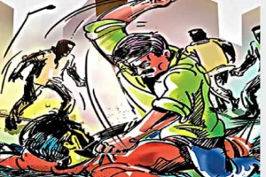 रुद्रपुर: दबंगों ने घर पर बोला धावा, पथराव कर किया तहस नहस