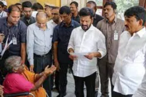 तेलंगाना: मुख्यमंत्री रेवंत रेड्डी ने लगाया ‘प्रजा दरबार’, सुनीं शिकायतें किया समाधान करने का वादा