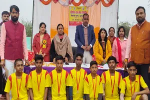 हरदोई: ब्लॉक स्तरीय बाल क्रीड़ा प्रतियोगिता में बच्चों ने किया प्रतिभाग, छात्राओं ने दिखाई ताकत 