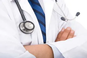 बरेली: 10वीं पास स्टाफ के दम पर चल रहा था अपोलो अस्पताल, बच्चा चोरी के बाद सामने आई असलियत