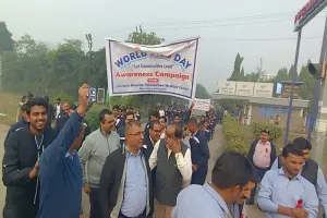 अमरोहा : विश्व एड्स दिवस पर जूबिलेंट भारतीय फाउंडेशन के तत्वावधान में निकाली गई जागरूकता रैली 