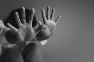 America: भारतीय छात्र को महीनों तक बंधक बनाकर कराया काम, रॉड-पाइप से पीटा... तीन गिरफ्तार 